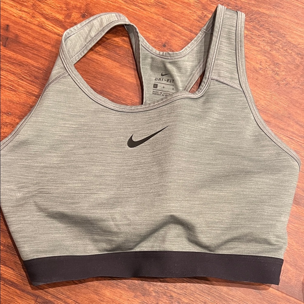 Nike Women's Sage Green Sports Bra, Dri-Fit, Size L